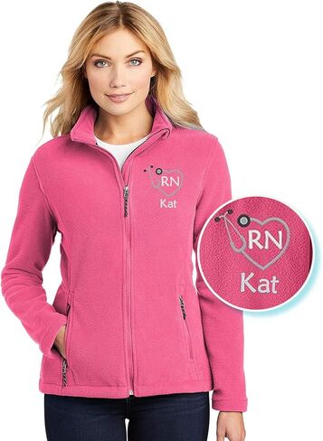 هدية سترة RN Fleece Fleece المخصصة لممرضة - مخصصة ، zip up ، stembered design rn سترة RN in Kuwait