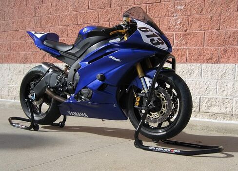GP Pro Series - Gloss Black Universal Universal الأمامي والخلفي مجموعة الدراجات النارية Paddock Paddock مصاعد ل Kawasaki Suzuki Honda Yamaha BMW Ducati Triumph Sport and Sport Touring Bikes in Saudi Arabia