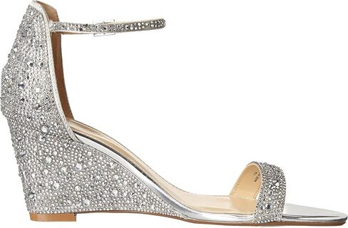 حذاء Sb-Debie النسائي باللون الأزرق من Betsey Johnson in Kuwait