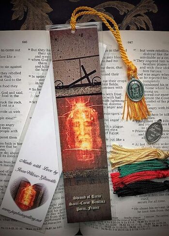 Shroud of Turin Face of Jesus Christ Religious Bookmark at Sacre Coeur, Montmartre Paris, France Europe Fine Art Photography Photo Laminated Handmade Catholic Bookmark w/Shroud Face Jesus Medal in Saudi Arabia
