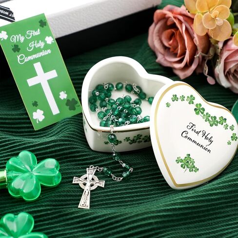 مجموعة هدايا مسبحة Quelay First Communion تتضمن خرزات كاثوليكية من سانت باتريك الأخضر مسبحة أيرلندية مع صليب سلتيك معدني بورسلين أيرلندي صندوق تذكار مجوهرات شامروك وبطاقة مقدسة للصلاة للفتيات والأولاد in Saudi Arabia