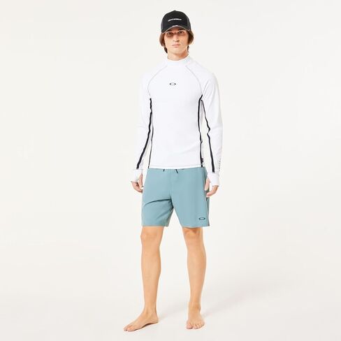 Oakley Men's Performance 19'' Boardshort in Saudi Arabia