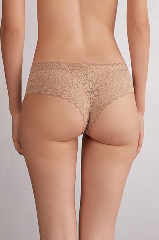 Woman's Lace Hipster Brazilian in Kuwait