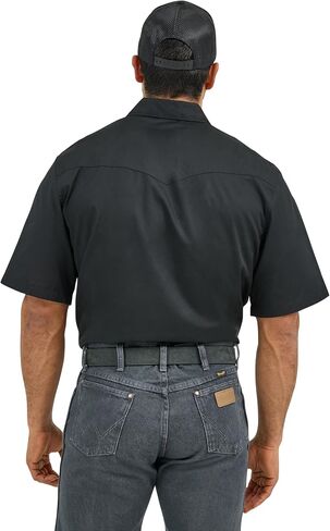 Wrangler Men's Sport Western Basic Two Pocket Short Sleeve Snap Shirt in Saudi Arabia