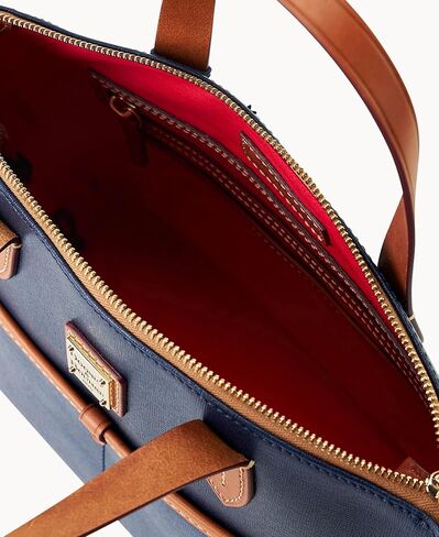 حقيبة يد Dooney & Bourke ، Saffiano Small Daniela Satchel in Kuwait