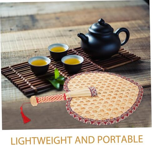 مروحة Rattan المصنوعة يدويًا من القماش الأحمر حافة القمح على شكل قلب من المعجبين باليد للتبريد ديكور جدار للتبريد للأحداث في الهواء الطلق in Saudi Arabia