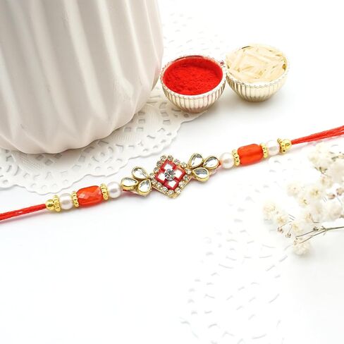 Rakhi Giftbox | Carming Rakhi Giftbox مع Rakhi الجميلة ، Choco ، Pooja Thali ، Roli Chawal وبطاقة تحية مكتوبة قبل | مجموعة الهدايا راخي in Kuwait