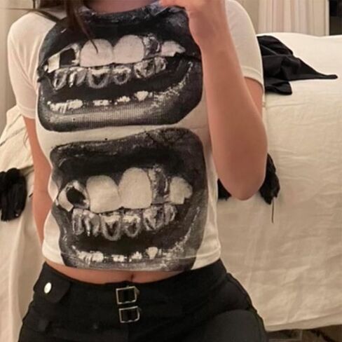 Y2K Baby Tees Shirt Woman 90s Outfit 2000s Graphic Graphic Tees Y2K قمصان لطيفة in Kuwait