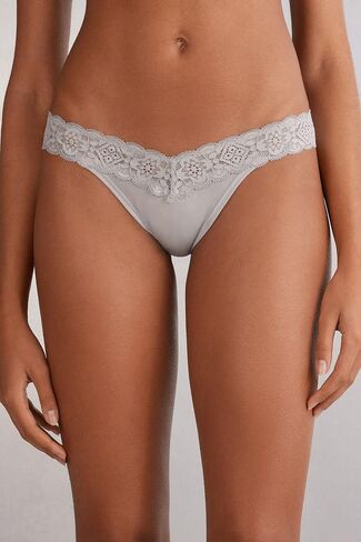 Woman's Lace and Microfiber ‘80s Style Brazilian in Saudi Arabia