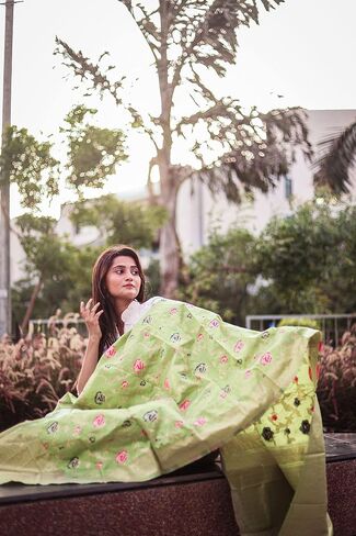 DEVANGI Floral Silk Blend Dupatta in Saudi Arabia