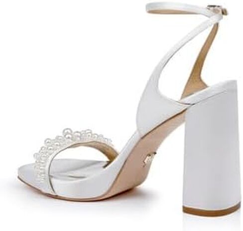 Badgley Mischka Women's Calida Heeled Sandal in Saudi Arabia