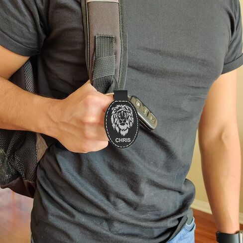 تشمل سلسلة مفاتيح Lasergram Oval ، دراجة نارية ، نقش شخصي in Kuwait