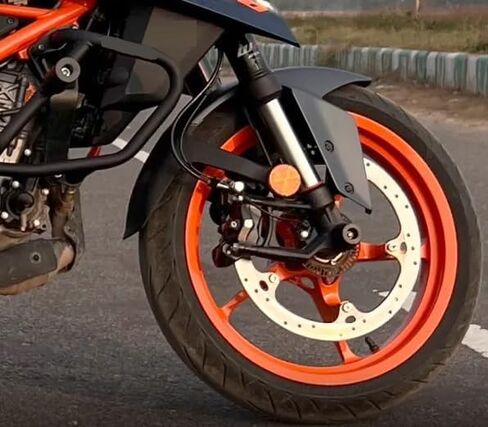 أمامي متوافق مع شريط التمرير K متوافق مع KTM Duke 390 (Gen - 3) (2024) in Kuwait