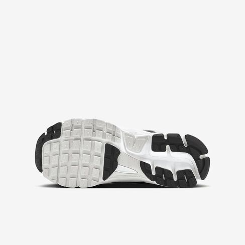 Nike Vomero 5 Big Kids 'Shoes (HF6998-104 ، White/Platinum Tint/Metallic Platinum/Black) 5.5 in Saudi Arabia