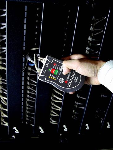 جهاز اختبار الشبكة المحلية للقطط للجيب من Triplett CTX200 لكابلات RJ45 وCAT 5/6 والكابلات المحورية مع نتائج تمرير/فشل فورية in Kuwait