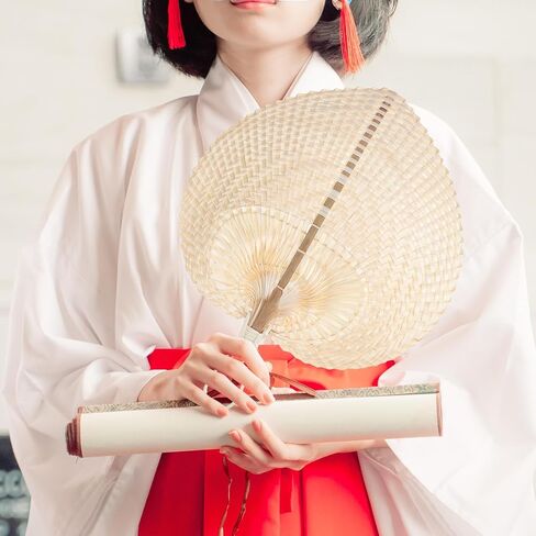 Luozzy 2 Pack فيتنام فيتنام المنسوجة يدويًا على شكل قلب من الخيزران مروحة طبيعية تبريد يدويًا لحفل الزفاف ديكور المنزل الصيف الأساسي in Kuwait