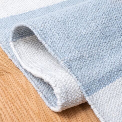 Safavieh Montauk Collection Runner Rug - 2'3 "× 6 '، Sky Blue & Ivory ، القطن المصنوع يدويًا ، ملمس منسوج ، نمط شريط مزرعة ، مثالي للدخول ، الحمام ، المطبخ (MTK712K) in Saudi Arabia