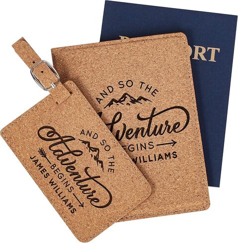 حامل جواز سفر متخصصة في جواز السفر وعلامة الأمتعة للنساء والرجال | 18 خيار التصميم | علامة حقيبة سفر جواز سفر محفورة مخصصة ، هدايا السفر لرئيس | كستناء in Kuwait