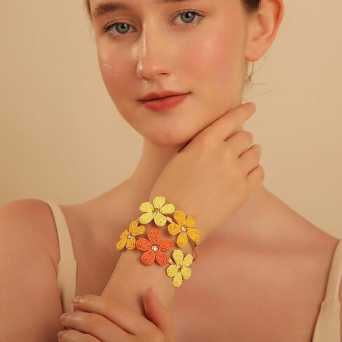 سوار كفة زهرة رافيا المصنوعة يدويًا للنساء - سوار ملون مفتوح على مصراعي in Kuwait