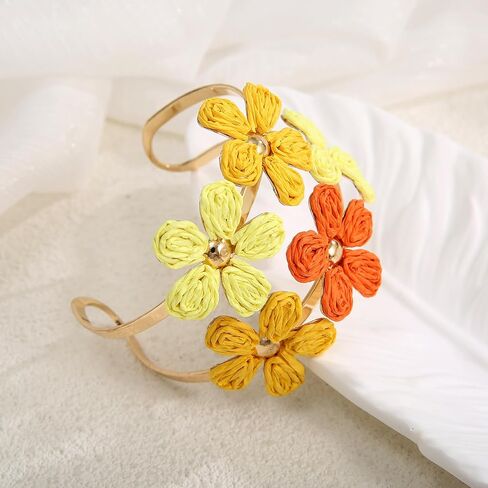 سوار كفة زهرة رافيا المصنوعة يدويًا للنساء - سوار ملون مفتوح على مصراعي in Kuwait