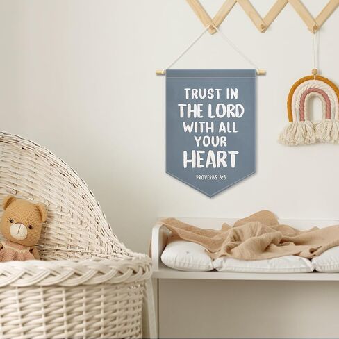 Blue Christian Kids Boys Boys Decore ، Scripture Trust in the Lord Banner Canvas ، Vintage Bible Versery Consery Wall Hanging Frame Decor in Saudi Arabia