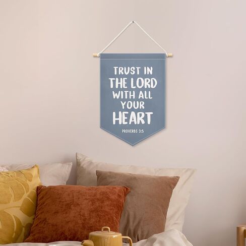 Blue Christian Kids Boys Boys Decore ، Scripture Trust in the Lord Banner Canvas ، Vintage Bible Versery Consery Wall Hanging Frame Decor in Saudi Arabia