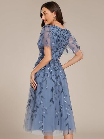 Ever-Pretty Women's Sequin Plus Size Cocktail Party Dress A-Line Midi Tulle Wedding Guest Dresses for Curvy Women in Kuwait