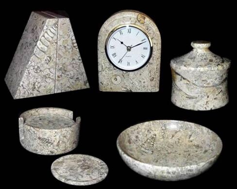 Khanimports Coral Stone Clock ، هدية مرجانية تقليدية لمدة 35 سنة زفاف in Saudi Arabia