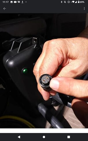 Eagle Mark IV Dent Puller (Classic Black) in Saudi Arabia