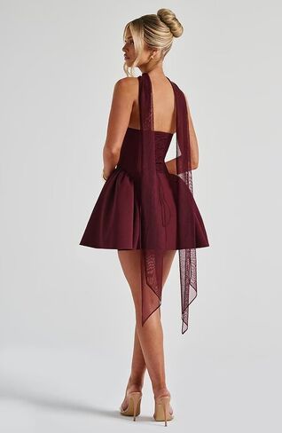 Teens Satin Short Homecoming Dresses with Scarf Halter Strapless Cocktail Party Dress VS197 in Saudi Arabia