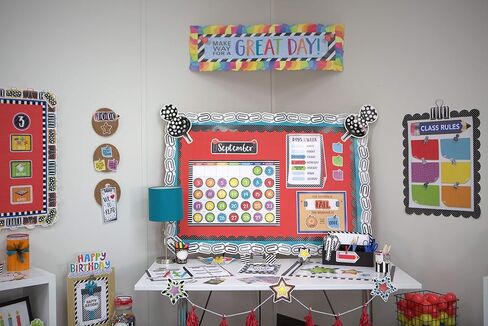 Creative Teaching Press Bold & Bright Calendar Set, CTP Bulletin Board and Classroom Display, 67 Pieces in Saudi Arabia