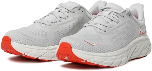 HOKA Men's Arahi 7 Sneaker in Saudi Arabia