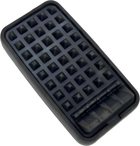 E-37410-44120 Pedal Cover for Kubota Tractors Wheel Loaders 37410-44122 T2050-44120 in Kuwait