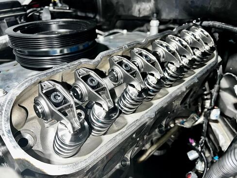 Michigan Motorsports LS1 Rocker Arms مع تم تثبيت trunnions المطورة - يناسب 4.8L 5.3L 5.7L 6.0L LS - أداء Valvetrain المحسن - مجموعة من 16 (لم يتم تضمين البراغي) in Kuwait