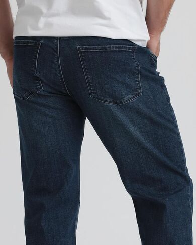 Kenneth Cole REACTION Athletic Fit Jeans for Men - Soft and Flexible Stretch Jeans - Men's Jeans Roomier Fit in Saudi Arabia
