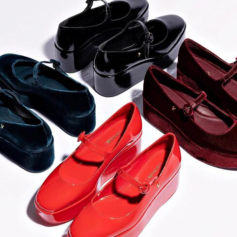 Larroodé Blair Flatform في جلد براءات الاختراع القرمزي in Kuwait