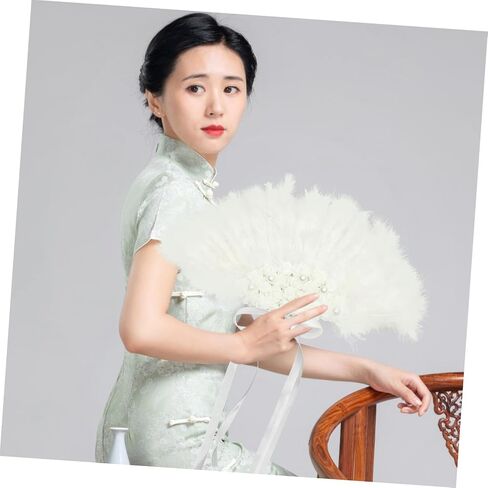 Wedding Party Handheld Plume Folding Fan Floral Decoration Portable Lace Design for Brides and Guests Wedding Prop and Keepsake in Saudi Arabia