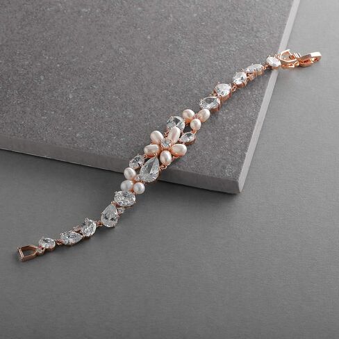 سوار زفاف زفاف من لؤلؤ المياه العذبة المزروع بكريستال الزركونيوم المطلي بالذهب الوردي من مارييل in Kuwait