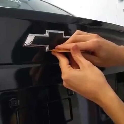 2pcs 5 "x10" الفلورسنت الوردي اللامع فينيل التفاف متوافق مع Chevy Bowtie Emblem Proplay Sticker Secal Front Free Firm Tool Tool Kit Unct Not Precut in Kuwait