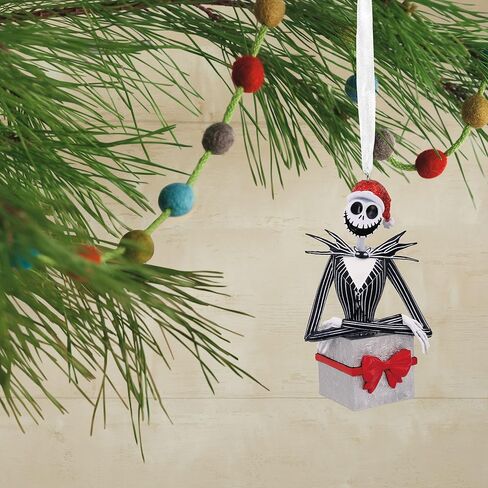 هولمارك ديزني تيم بيرتون The Nightmare قبل عيد الميلاد جاك Skellington و Zero Christmas Ornament in Kuwait