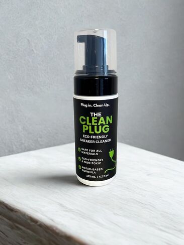 Sneaker Cleaner, Water-Based Formula, Safe for All Materials, 4.2 fl oz Kit in Saudi Arabia