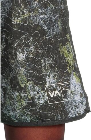RVCA Men's Hawaii Yogger Hybrid Tech 17 in Saudi Arabia