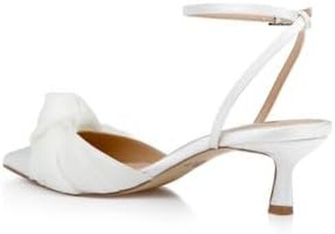 Jewel Badgley Mischka Favor Pointed Toe Kitten Heels in Saudi Arabia