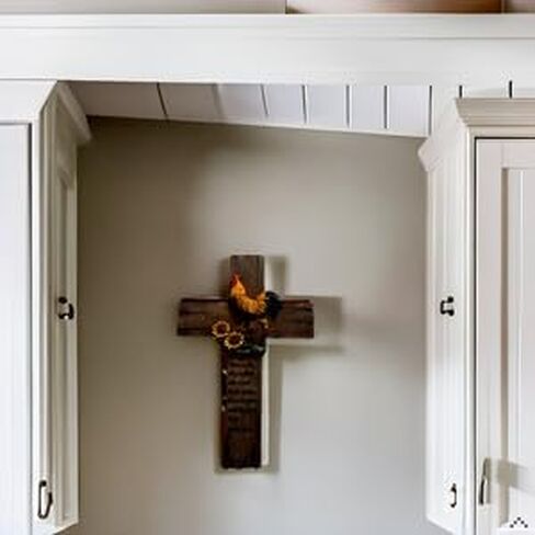 صليب نسر باين ريدج - صليب معلق على الحائط، ديكور منزلي معلق على الحائط، ديكور صليب روحي للجدار، ديكورات الحياة البرية لمقصورة المنزل، ديكور النسر in Kuwait