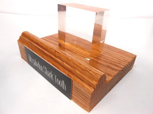 Red Oak & Acrylic Display Stand for Megalodon Shark State مصنوعة في الولايات المتحدة الأمريكية in Saudi Arabia