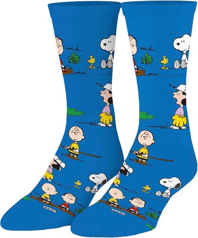 Odd Sox - جوارب رائعة، خنزير صغير، شريط كوميدي من الفول السوداني، هدية ممتعة لشخصية تشارلي براون، للكبار in Kuwait