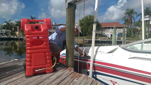 Gas & Go GG-25PFC 25-Gallon Poly Fuel Cart UN/DOT Approved. 8 foot long dispensing hose with spring loaded dispensing nozzle in Saudi Arabia