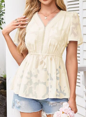 قمم المرأة القصيرة الأكمام الدانتيل v الرقبة بلوزات Babydoll Flowy Disual Empire Derts Boho Peplum Chiffon Tunics in Saudi Arabia