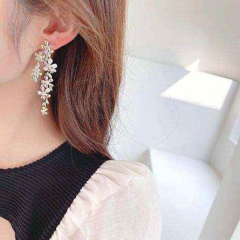 14K Gold Flower Chandelier Earrings with Moissanite Tassels, Luxurious Chandelier Dangle Earrings for Women, Stunning Gift for Stylish Women in Saudi Arabia