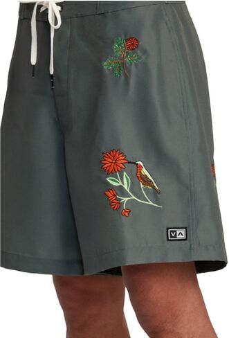 RVCA Men Fix Fixed Heist 16 "Boardshorts in Saudi Arabia